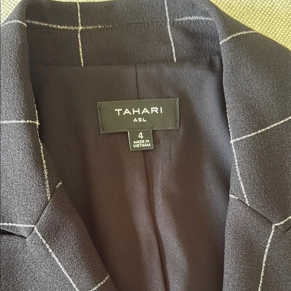 Tahari ASL skirt suit - Picture 2 of 5